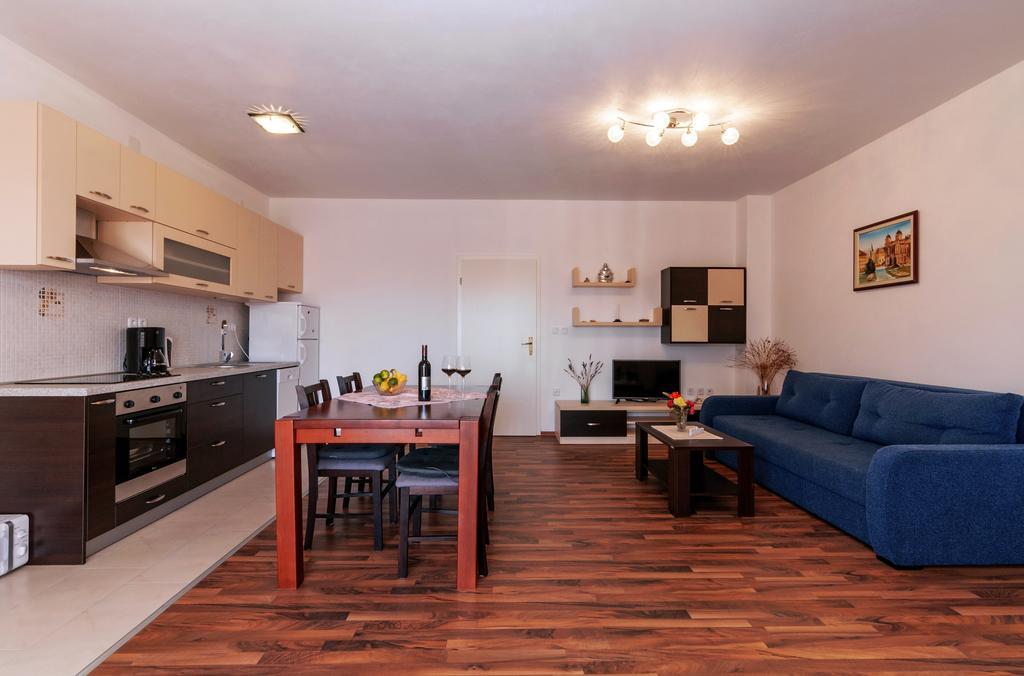 Apartments Jadranka Privlaka  Bagian luar foto