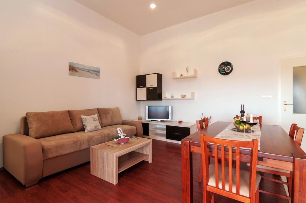 Apartments Jadranka Privlaka  Bagian luar foto